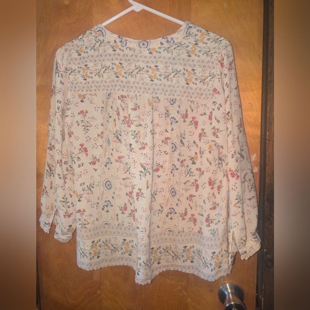 Lucky Brand Woman's Large Top - Picture 3 of 3